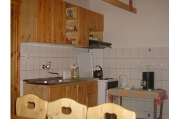 Eslovaquia Chata Závadka nad Hronom, Exterior